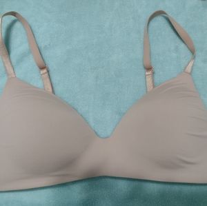 Victoria's Secret 36C bra
